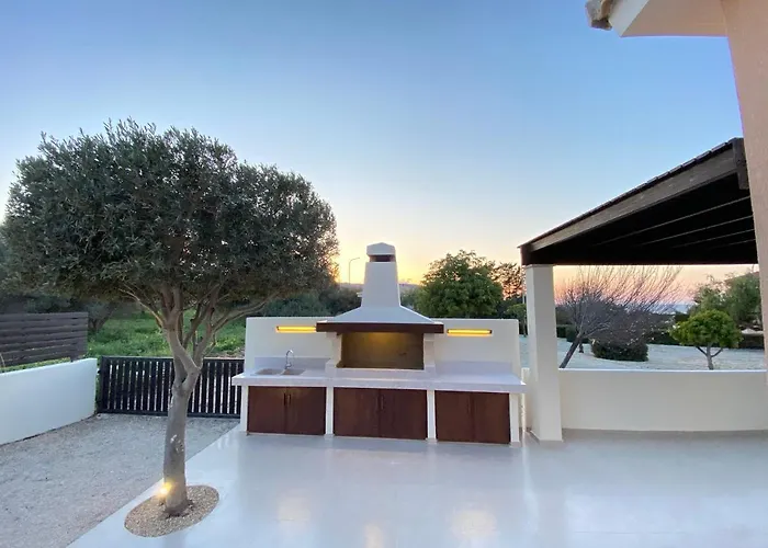 וילה Paradise Latchi *