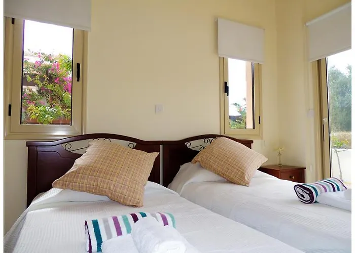 Paradise Latchi Polis