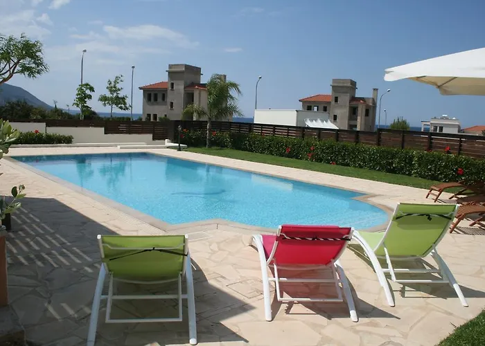 Paradise Latchi וילה *