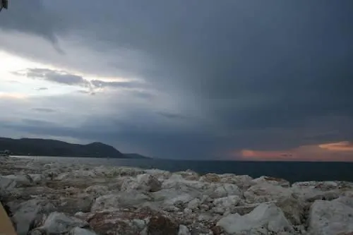 Paradise Latchi * Polis