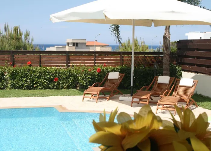 וילה Paradise Latchi Polis