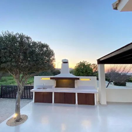 Villa Paradise Latchi *