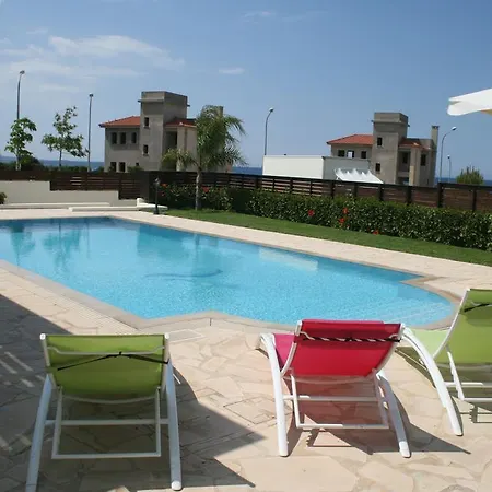 Paradise Latchi Villa *