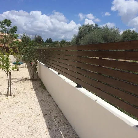 Paradise Latchi Βίλα Πόλη
