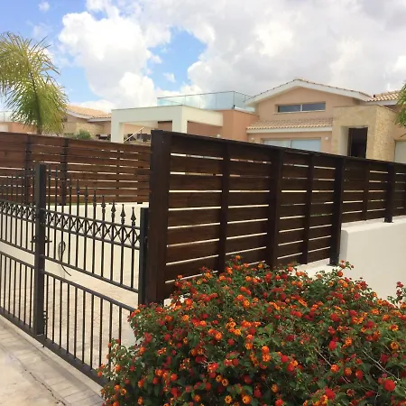 빌라 Paradise Latchi