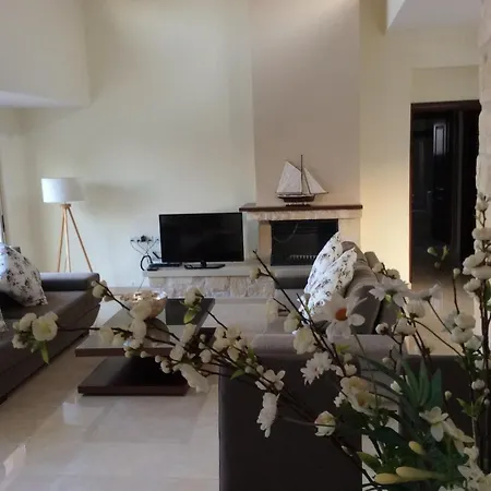 Vila Paradise Latchi Polis