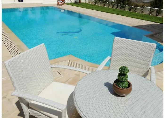 Vila Paradise Latchi