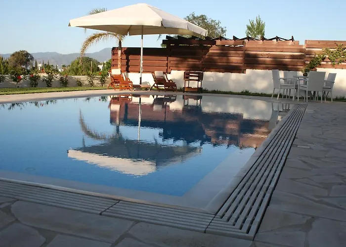 Vila Paradise Latchi Polis