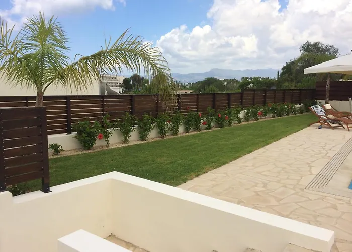 Paradise Latchi Polis