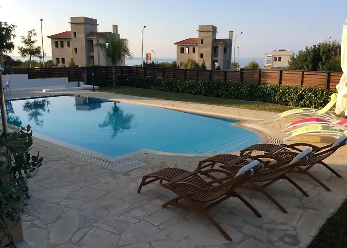 Vila Paradise Latchi *